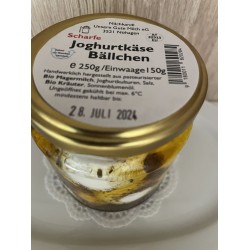 Joghurtkäsekugerl in Öl, scharf